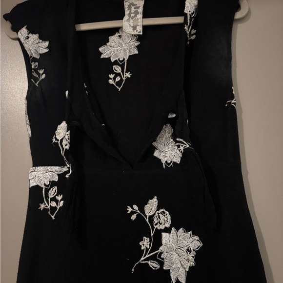 Black Floral Embroidered Skater Dress 🖤 - Picture 2 of 11